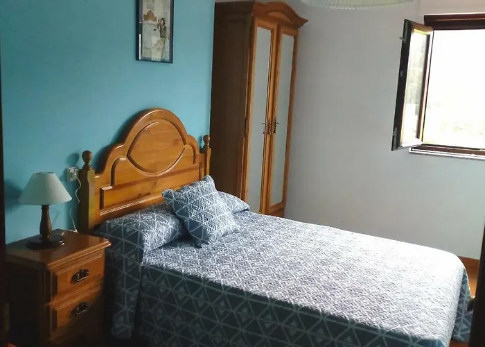 منزل ريفي O Cruceiro *